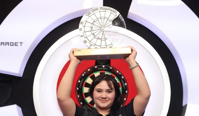 İngiltere’de fırtına gibi esen Denizlili Zehra dünya şampiyonu oldu