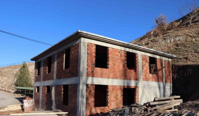 İş insanından memleketine gasilhane ve taziye evi desteği