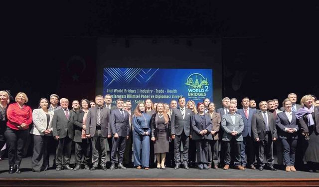 İstanbul Yeni Yüzyıl Üniversitesi’nden 2’nci World Bridges Zirvesi’nde küresel sağlık diplomasisi iş birliği