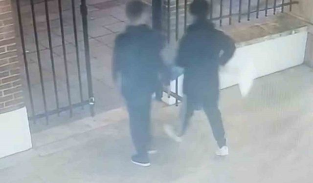 Kadıköy’de yardım kutusu hırsızlığı: Önce gözetlediler sonra çaldılar