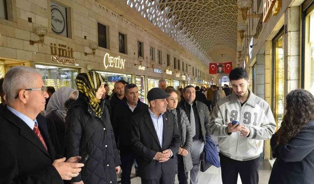 Kapalıçarşı’daki işletmelere dumansız hava sahası bilgilendirmesi