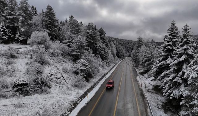 Karabük’te kar manzaraları dronla görüntülendi