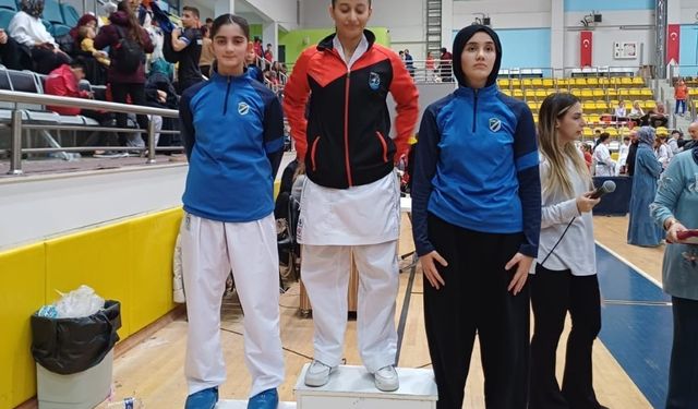 Kartepe Belediyesporlu karateciler, Kocaeli Gelişim Ligi’nde dereceye girdi