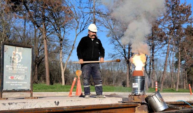 Kartepe Tramvay Hattı’nda raylar kaynak ile birleşiyor