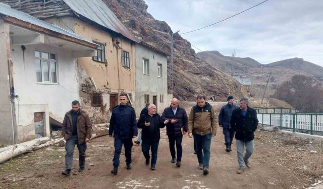 Kaymakam Bayram köy sakinleriyle bir araya geldi