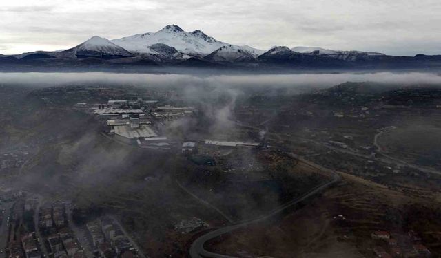 Kayseri’de sis etkisini sürdürüyor