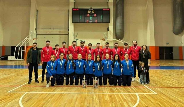 KBÜ voleybol takımlarından bölge şampiyonasına iki ayrı zafer