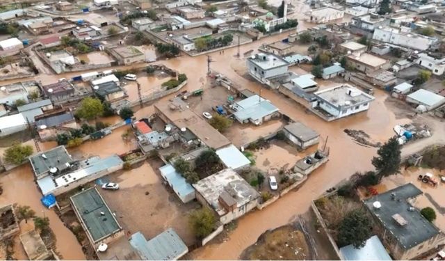 Kızıltepe’de sağanak sonrası mahalle sular altında kaldı