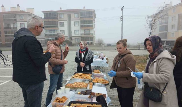 Kütahya Abdülhamid Han Anadolu Lisesi’nden Gazze için Hayır Çarşısı
