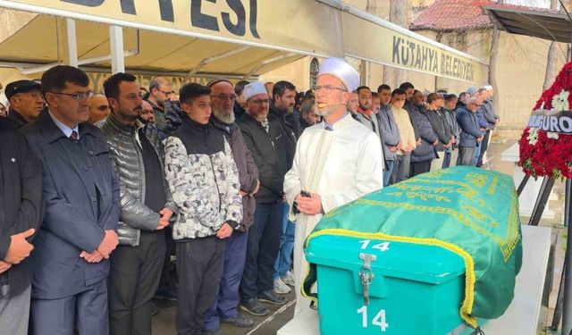 Kütahya Berberler ve Kuaförler Odası Başkanı Mehmet Çaltı son yolculuğuna uğurlandı