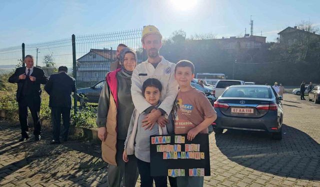 Madenden çıkıp okula koştular