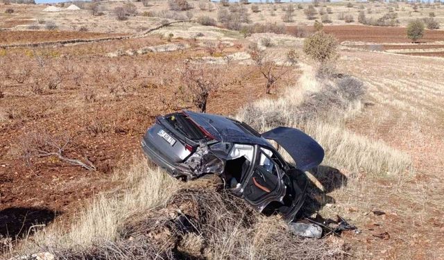 Mardin’de devrilen aracın sürücüsü yaralandı