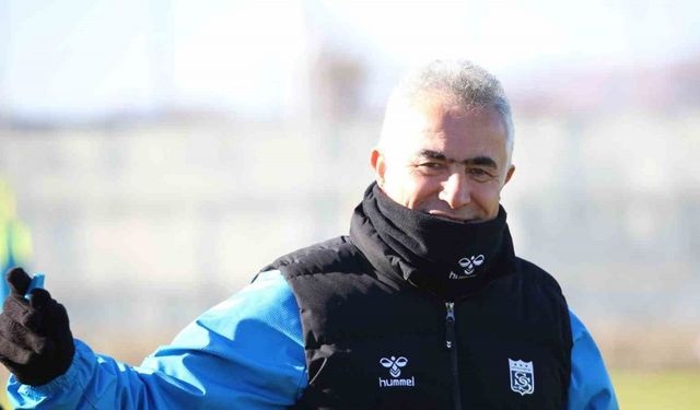 Mehmet Altıparmak: "Transfer dedikodularına inanmayın"