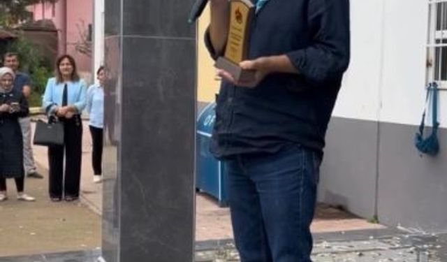 Osmaniye’de 35 yıllık meslek hayatı alkışlarla taçlandı