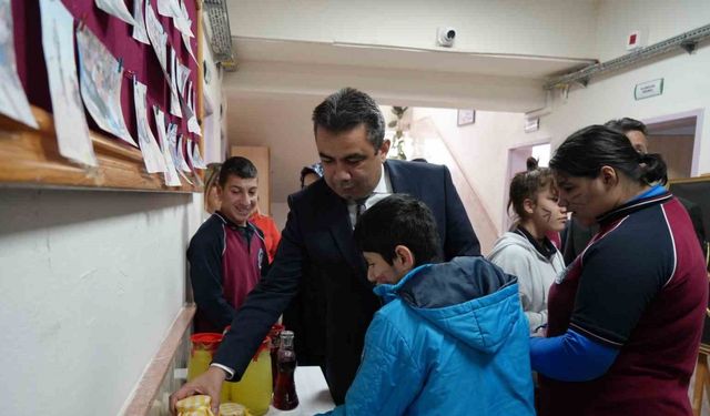 Özel ve engelli bireyler eserleriyle göz doldurdu