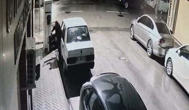 Park halindeki araçtan oto teyp çalan şüpheli yakalandı