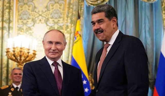 Putin, Venezuela Devlet Başkanı Maduro ile telefonda görüştü