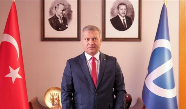 Rektör Adıgüzel’in 15 Aralık Dünya Türk Dili Ailesi Günü mesajı