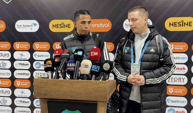 Rigoberto Rivas: "İlk yarıyı 3 puanla kapattığımız için mutluyuz"