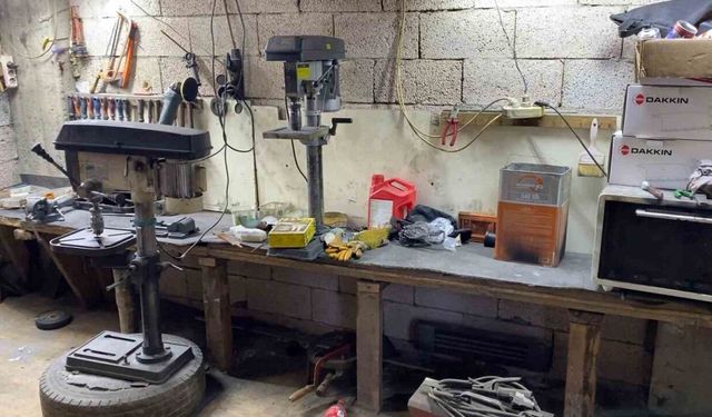 Rize’de silah atölyesine baskın, çok sayıda silah ele geçirildi