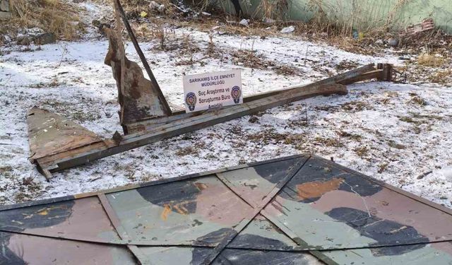 Sarıkamış’ta askeriyeden hurda malzeme çalan 2 kişi tutuklandı