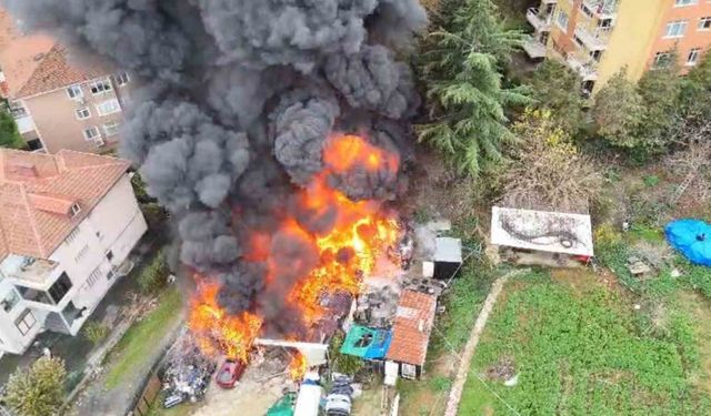 Sarıyer’de oto tamirhane deposunda yangın paniği: Dükkan kullanılamaz hale geldi