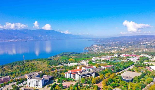 SAÜ, UI GreenMetric 2025’te Türkiye’de 12’nci sıraya yükseldi