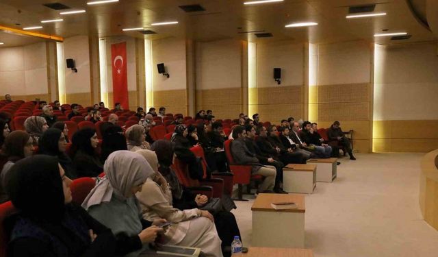 SAÜ’de İslam hukuku ve siyaset felsefesi konuşuldu