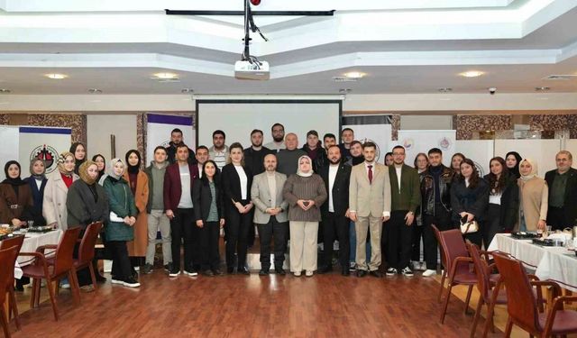 Sigortacılık öğrencileri sektör temsilcileriyle bir araya geldi