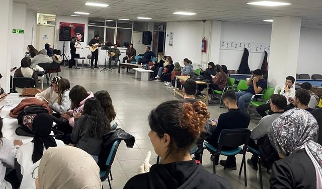 Simav’da üniversite öğrencilerine yönelik motivasyon programı düzenlendi