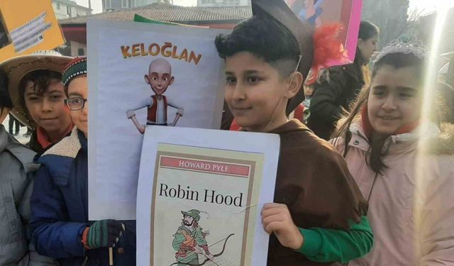 ‘Sincan Roman Kahramanları Festivali’ sokaklarda renkli görüntüler oluşturdu