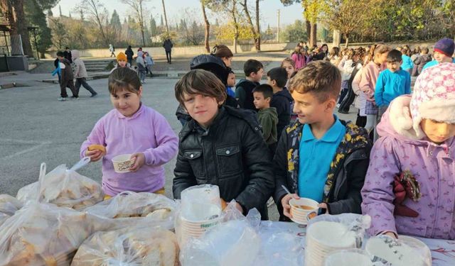 Sındırgı’da "Yerli Malı Haftası" tarhana ve keşkekle şenlendi