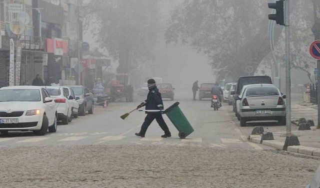 Sındırgı’yı sis sürücüleri zorladı