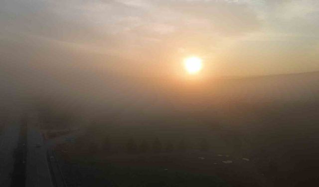 Sisle örtülen Eskişehir’de göz gözü görmüyor