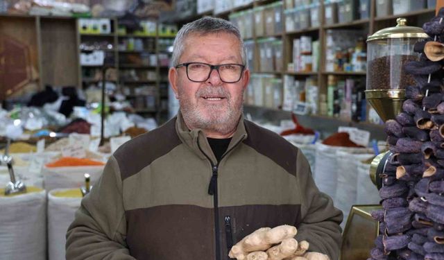Soğuk havalarda bitki çayına ilgi yoğun