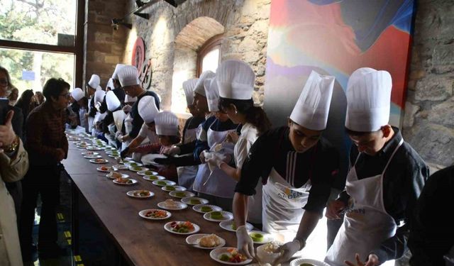 Söke’de özel öğrenciler aşçılık deneyimi yaşadı