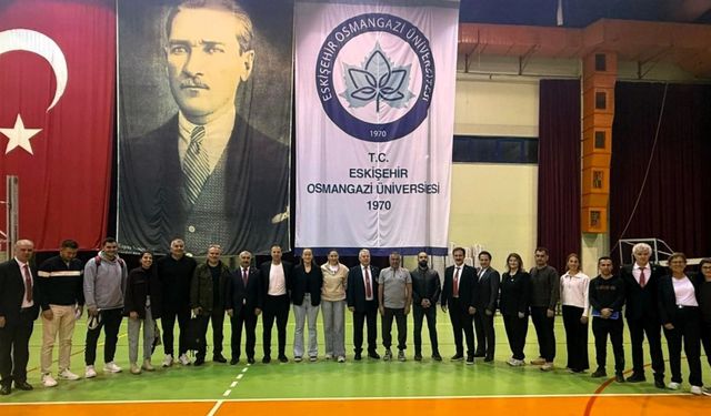 SUBÜ’den voleybolda çifte birincilik