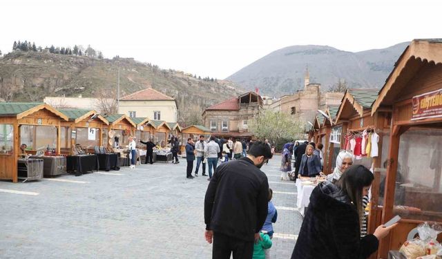 Talas’ta bu Pazar yılın son ‘Maharetli Eller’ günü