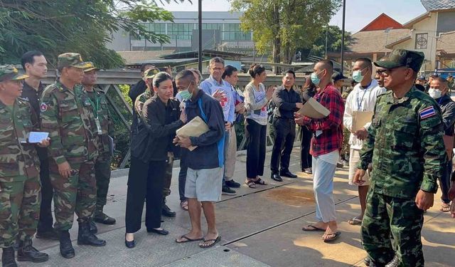 Tayland, ateşkes kapsamında 18 Kamboçyalı askeri serbest bıraktı