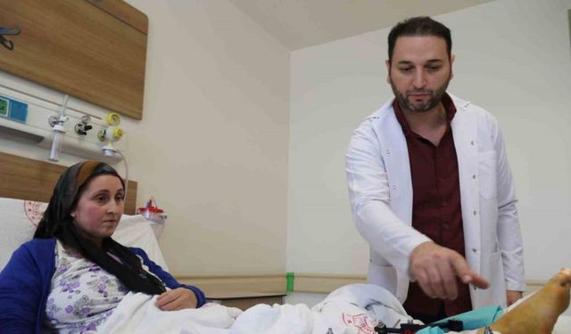 Üç çocuk annesi fabrika işçisinin parçalanan bacakları ampute edilmekten kurtarıldı