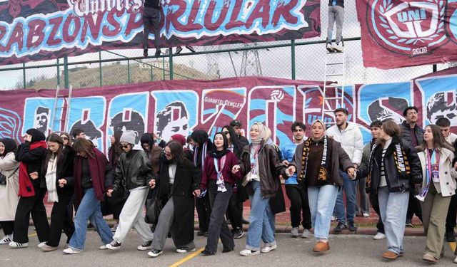 Üniversiteli Trabzonsporlulardan Keçiören’de coşkulu Horon Festivali