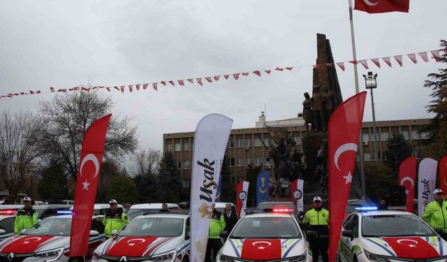 Uşak’ta emniyet ve jandarma teşkilatına 47 yeni araç