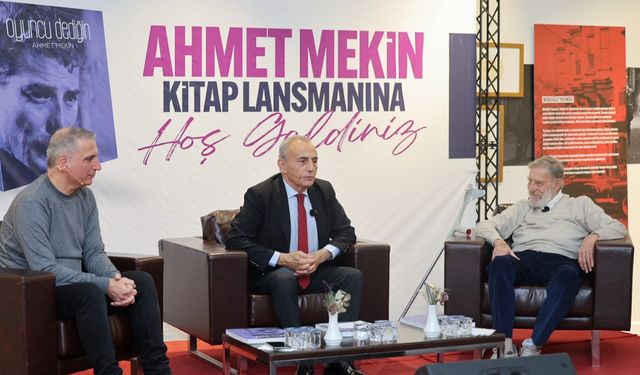 Usta oyuncu Ahmet Mekin, gençliğinin geçtiği Küçükçekmece’de komşularıyla buluştu