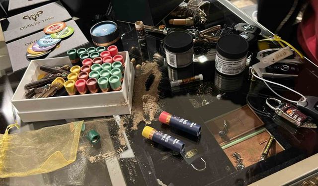 Uyuşturucu soruşturmasında Ezgi Eyüboğlu’nun da aralarında bulunduğu 8 şüpheli gözaltına alındı