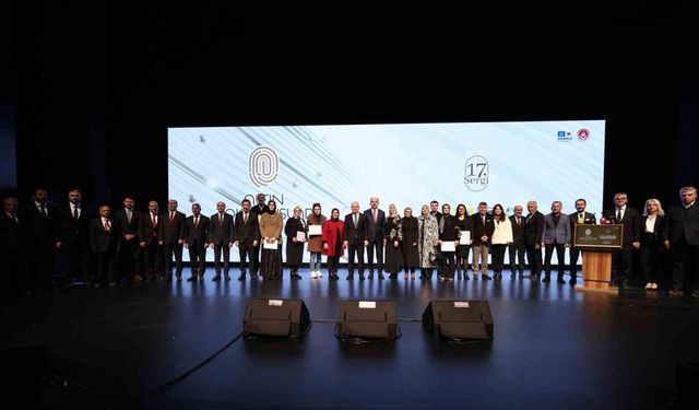 Vali Akın ve Başkan Altay, 17. Altın Dokunuşlar Festivali’ni ve Gazze Hayır Panayırı’nı açtı