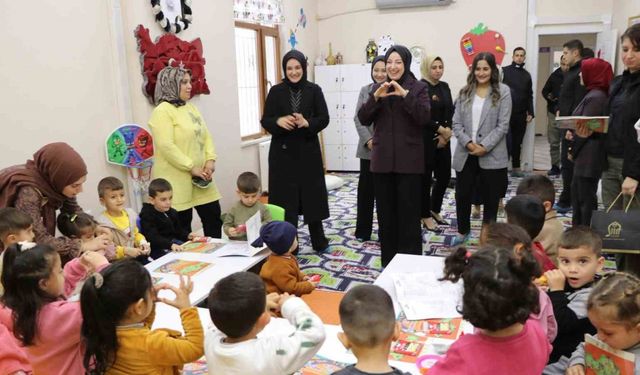 Vali Kızılkaya’nın eşi, şehit ailesi, koruyucu aile ve kadın üreticilerle bir araya geldi