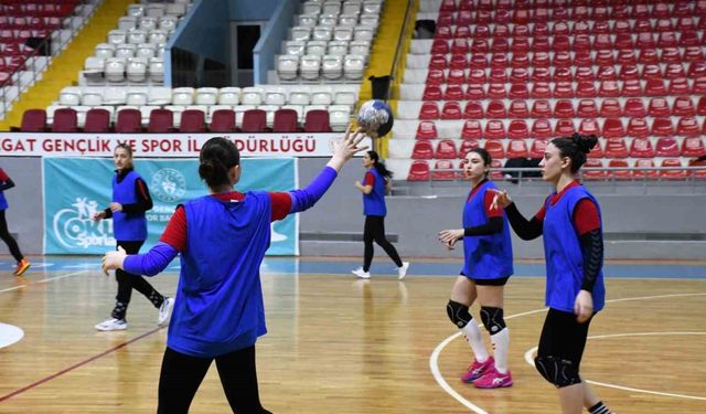 Yozgat’ın namağlup lideri Süper Lig hedefini sürdürüyor