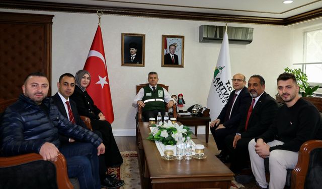 Artvin Valisi Ergün, Yeşilay Şube Başkanını Makamında Ağırladı