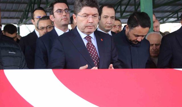 AK Parti Uşak eski Milletvekili Altay son yolculuğuna uğurlandı