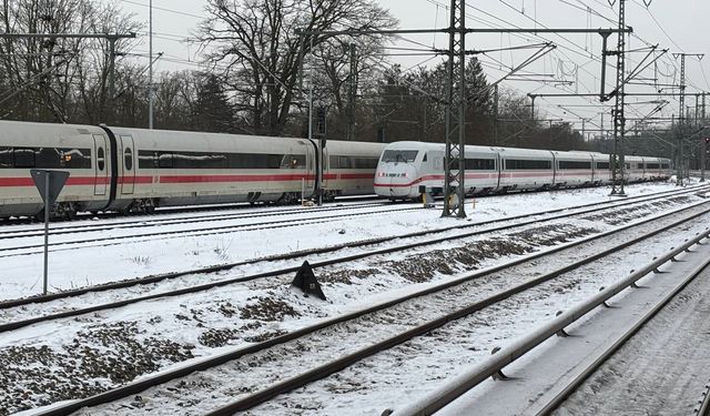 Almanya'da kar fırtınasında meydana gelen kazada 2 kişi öldü